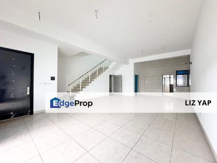 Double storey Superlink in Woodlands Horizon Hills, Johor, Gelang Patah