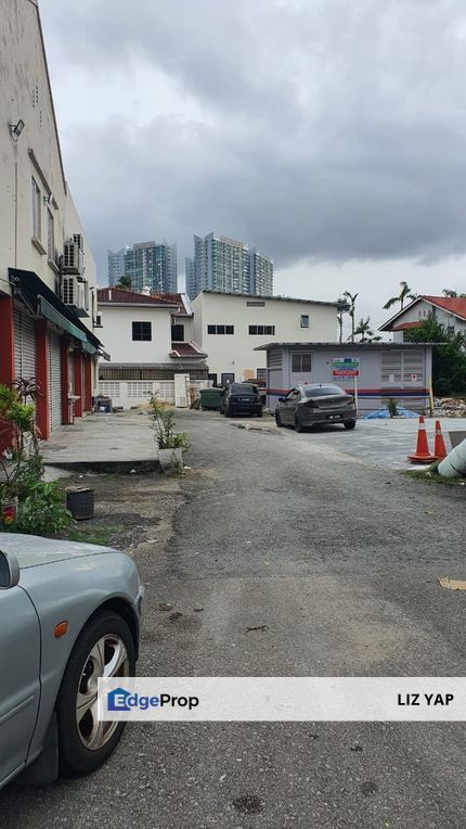 Double storey shoplot in Jalan Pasir Pelangi Iskandar Puteri, Johor, Nusajaya