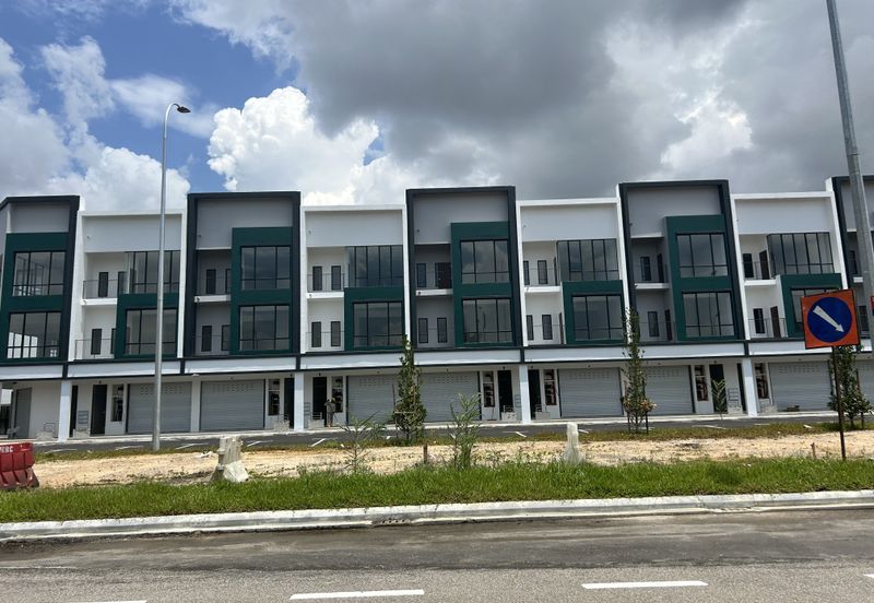 Crest @ Austin Emerald 1