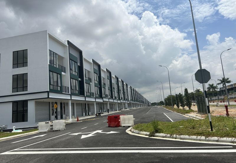 Crest @ Austin Emerald 1