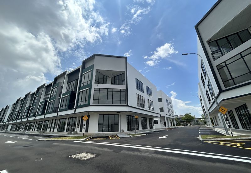 Crest @ Austin Emerald 1