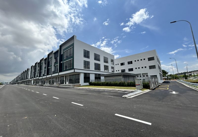 Crest @ Austin Emerald 1