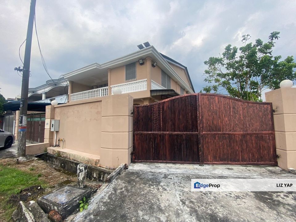 Double storey terrace house in Taman Bukit Kempas, Johor, Johor Bahru
