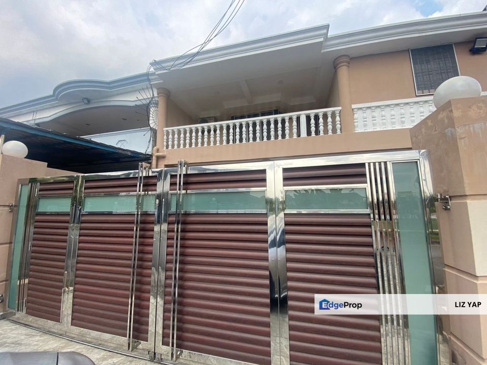 Double storey terrace house in Taman Bukit Kempas, Johor, Johor Bahru