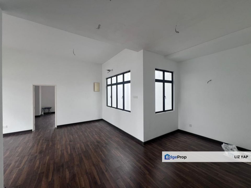 Semi-d house in Taman Desa Tebrau Precinct 12, Johor, Johor Bahru