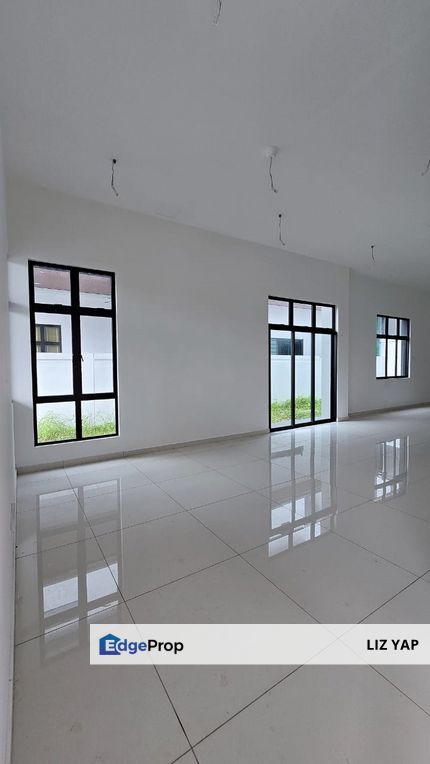 Double Storey Cluster House in Austin Crest Sapphire 2, Johor, Johor Bahru