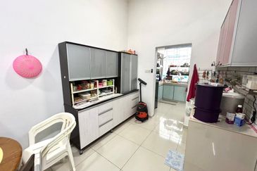 Jalan Jaya Putra 5/48