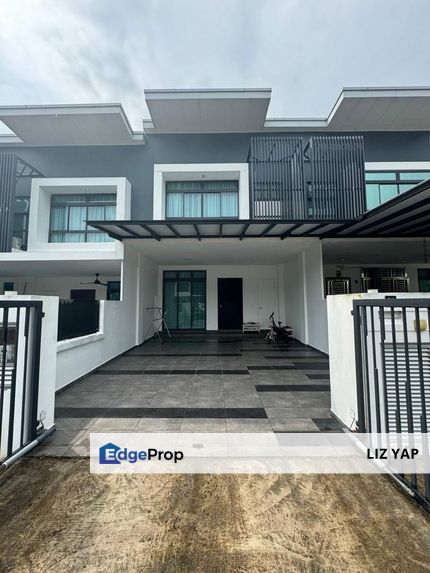 Double storey terrace house in Woodlands Horizon Hills, Johor, Gelang Patah