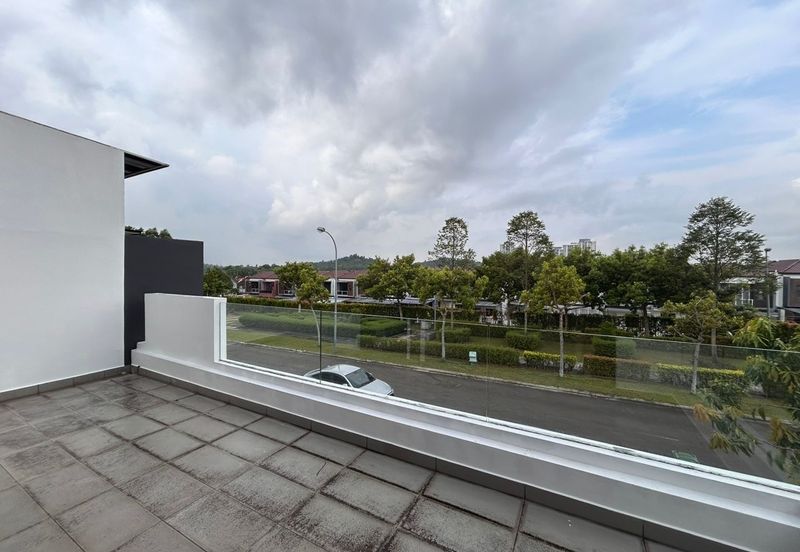 Garden Villa @ Bukit Indah 2