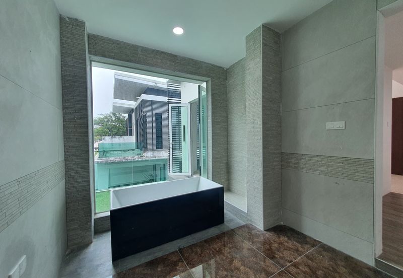 Austin Residence @Taman Mount Austin