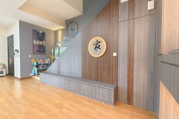 Double storey superlink house in Horizon Hills