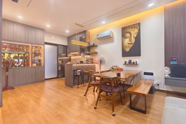 Double storey superlink house in Horizon Hills