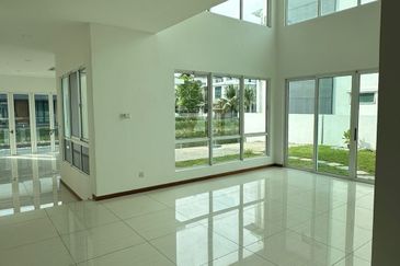 Isola Villa @ Senibong Cove