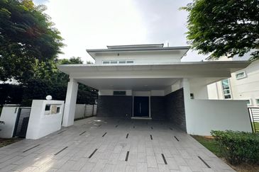 Isola Villa @ Senibong Cove