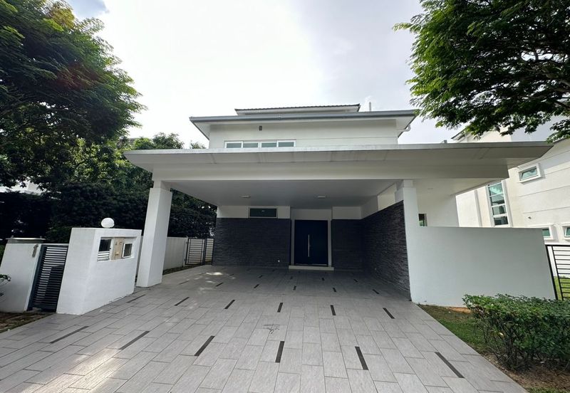 Isola Villa @ Senibong Cove