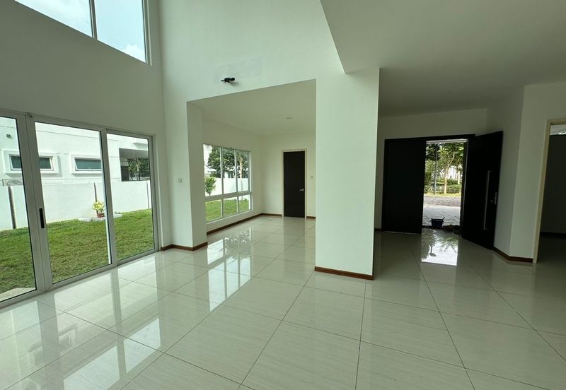 Isola Villa @ Senibong Cove