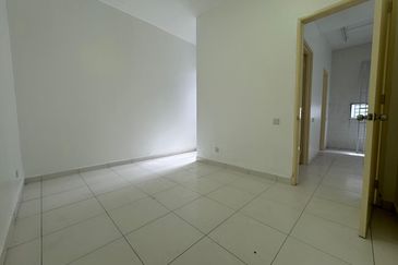 Double Storey Cluster House in Setia Tropika 9