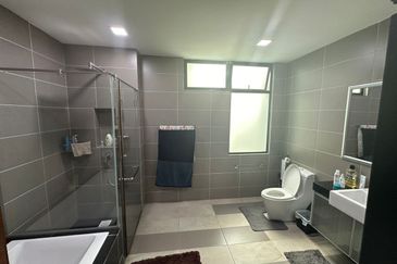 WaterEdge Residences