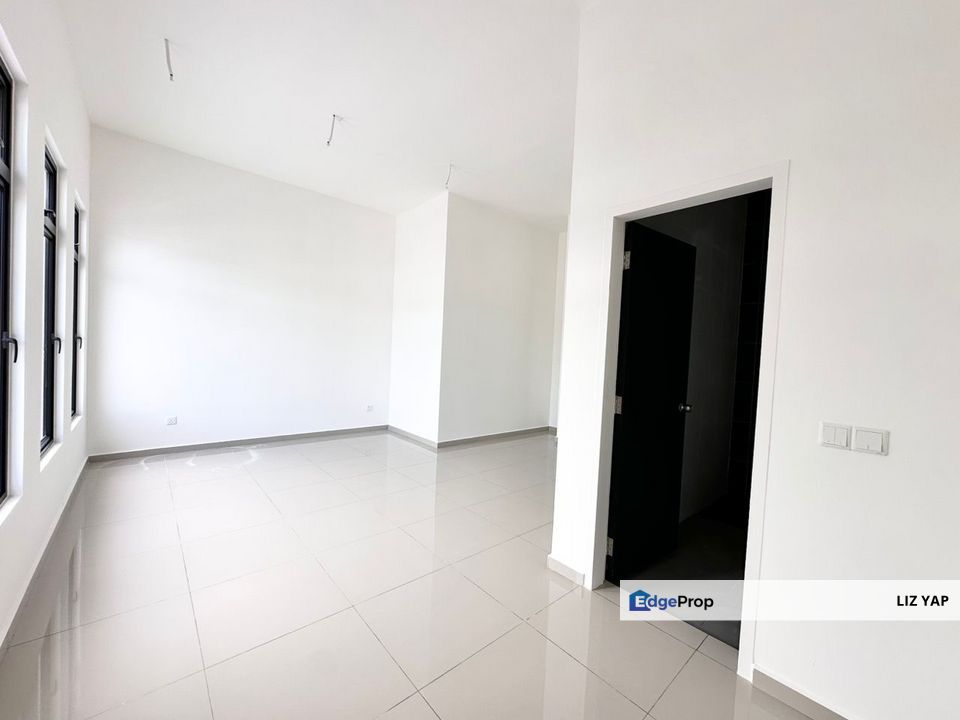 Double storey terrace house in The Borough Eco Botanic, Johor, 