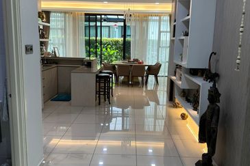 WaterEdge Residences