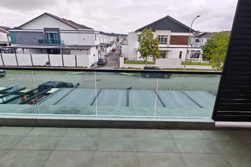 Iconia Garden Residence @ Taman Impian Emas