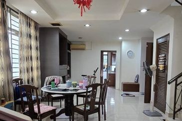 Nusa Villa Townhouse