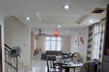 Nusa Villa Townhouse