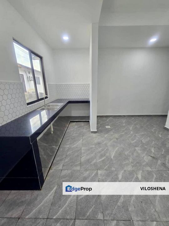 Single Storey End Lot at Bandar Putra, Kulai, Pahang, Kuantan