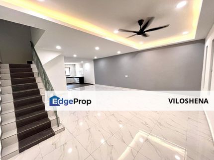 RENOVATED DOUBLE STOREY AT TAMAN UNIVERSITI, SKUDAI, Johor, Skudai