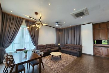 The Country Residency