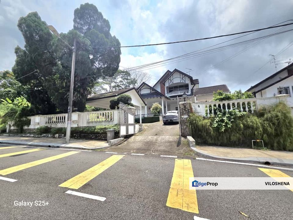 Bungalow at Taman Nong Chik, JB, Johor, Johor Bahru