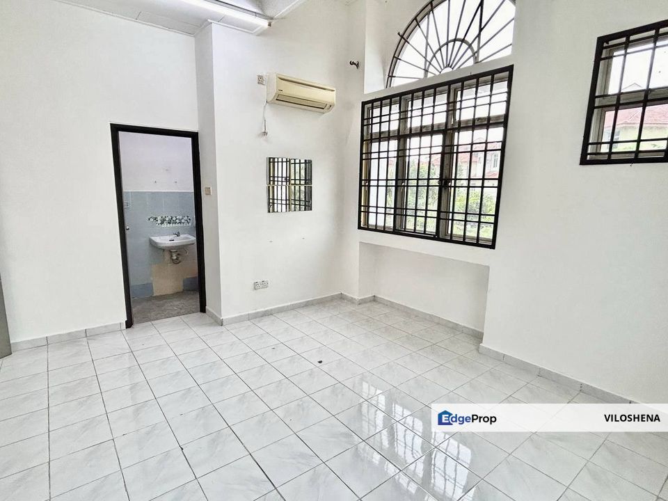 Double Storey End Lot at Tmn Nusa Indah, Iskandar Puteri ( Near Horizon Hills, Bukit Indah, Tuas ), Johor, Nusajaya