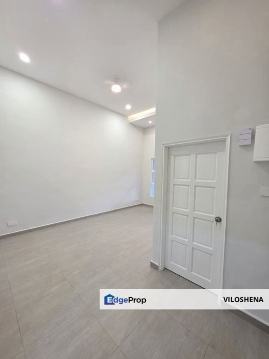 Fully Renovated Single Storey Terrace at Tmn Perling, JB
, Johor, Johor Bahru