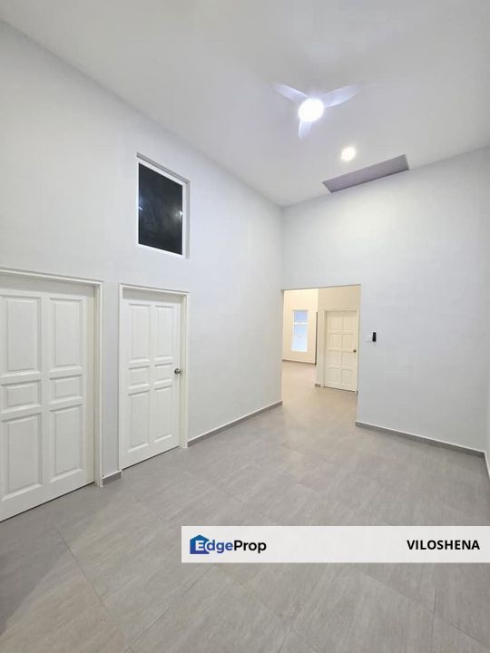 Fully Renovated Single Storey Terrace at Tmn Perling, JB
, Johor, Johor Bahru