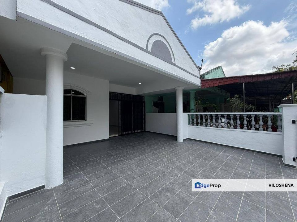 Renovated 1.5 storey terrace at Tmn Pulai Utama, Skudai, Johor, Skudai