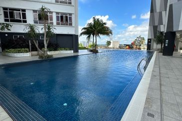 Midas Perling Apartment