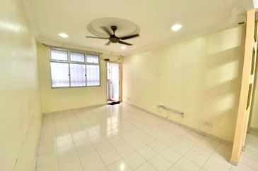 Villa Krystal, Bandar Selesa Jaya