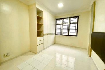 Villa Krystal, Bandar Selesa Jaya