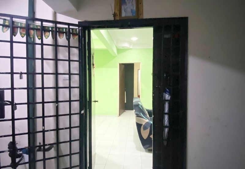 Lily & Jasmine Apartment