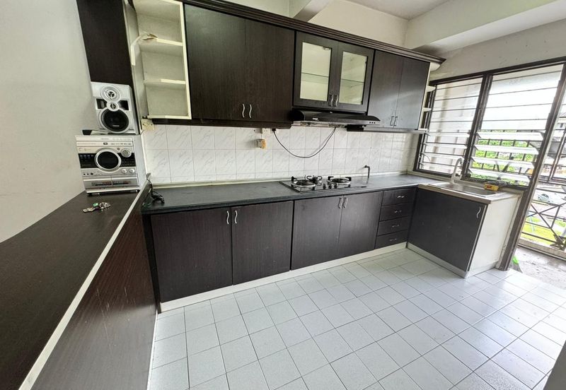 Lily & Jasmine Apartment