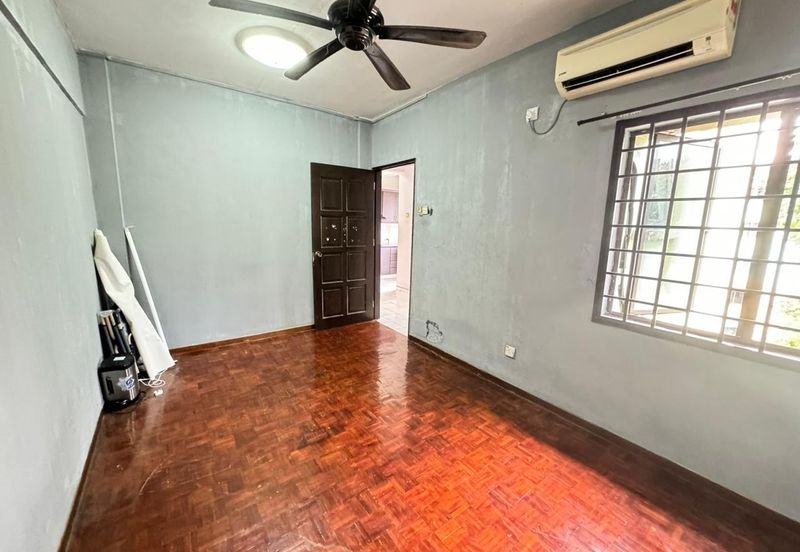 Lily & Jasmine Apartment