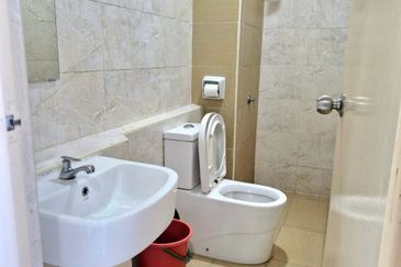 D'Summit Residences @ Kempas Utama