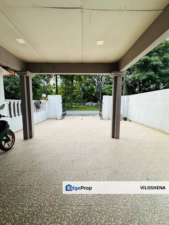 Tampoi Indah Double Storey End Lot Renovated , Johor, Tampoi