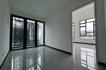 Double Storey Semi D at Alocasia @ Setia Tropika, JB