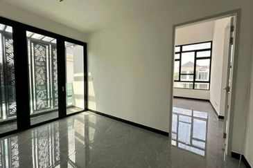 Double Storey Semi D at Alocasia @ Setia Tropika, JB