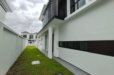 Double Storey Semi D at Alocasia @ Setia Tropika, JB