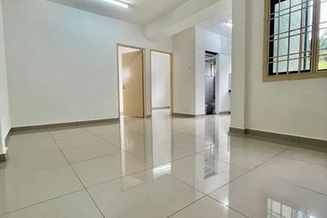 Pangsapuri Merak Kangkar Pulai