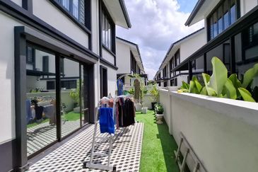 Hevea Elmina Gardens