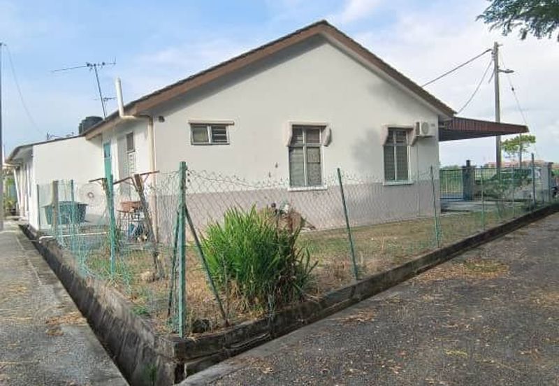 Corner Lot landed Taman Marina Jaya For Sale