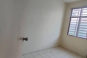 Corner Lot landed Taman Marina Jaya For Sale